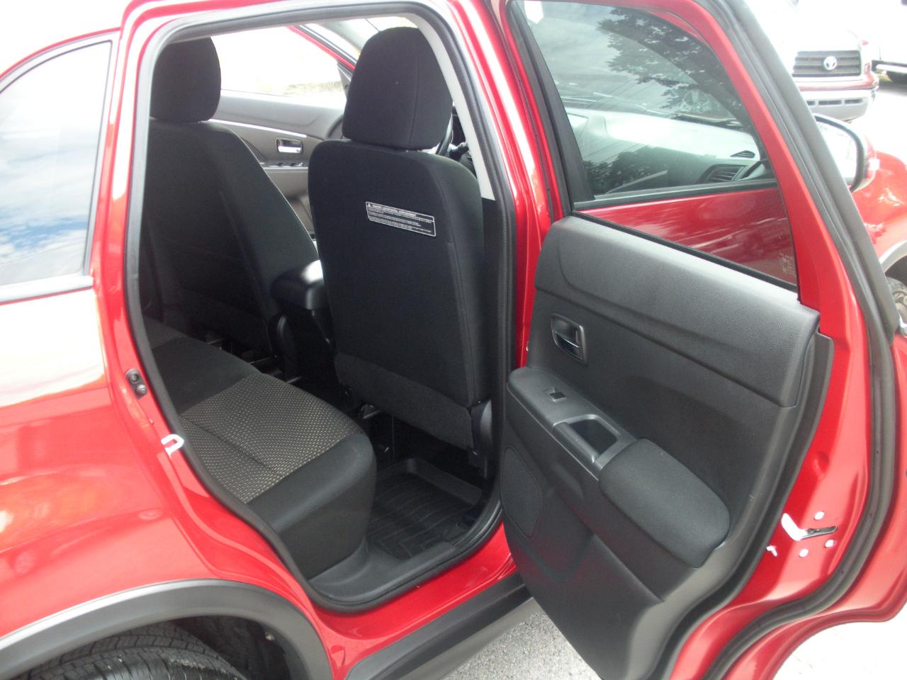 Mitsubishi Outlander Sport 2.0 ES 4WD CVT 2016