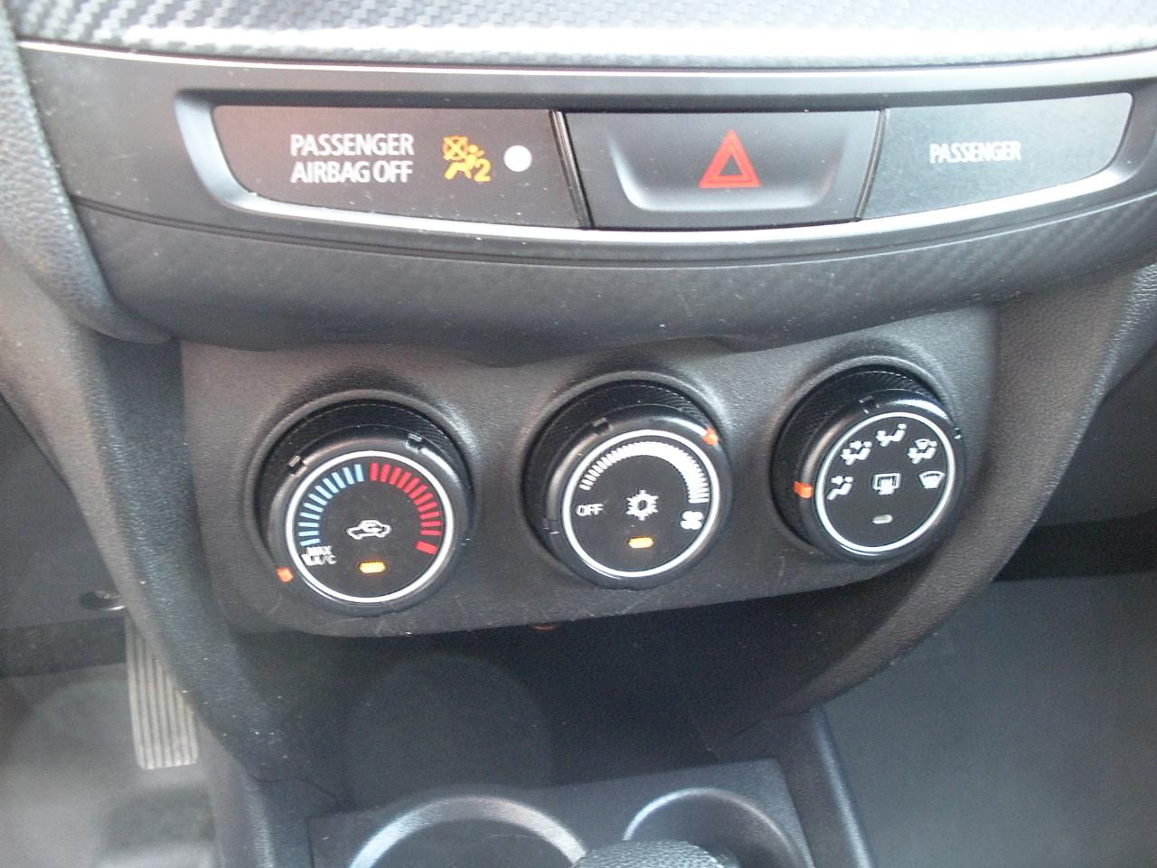 Mitsubishi Outlander Sport 2.0 ES 4WD CVT 2016