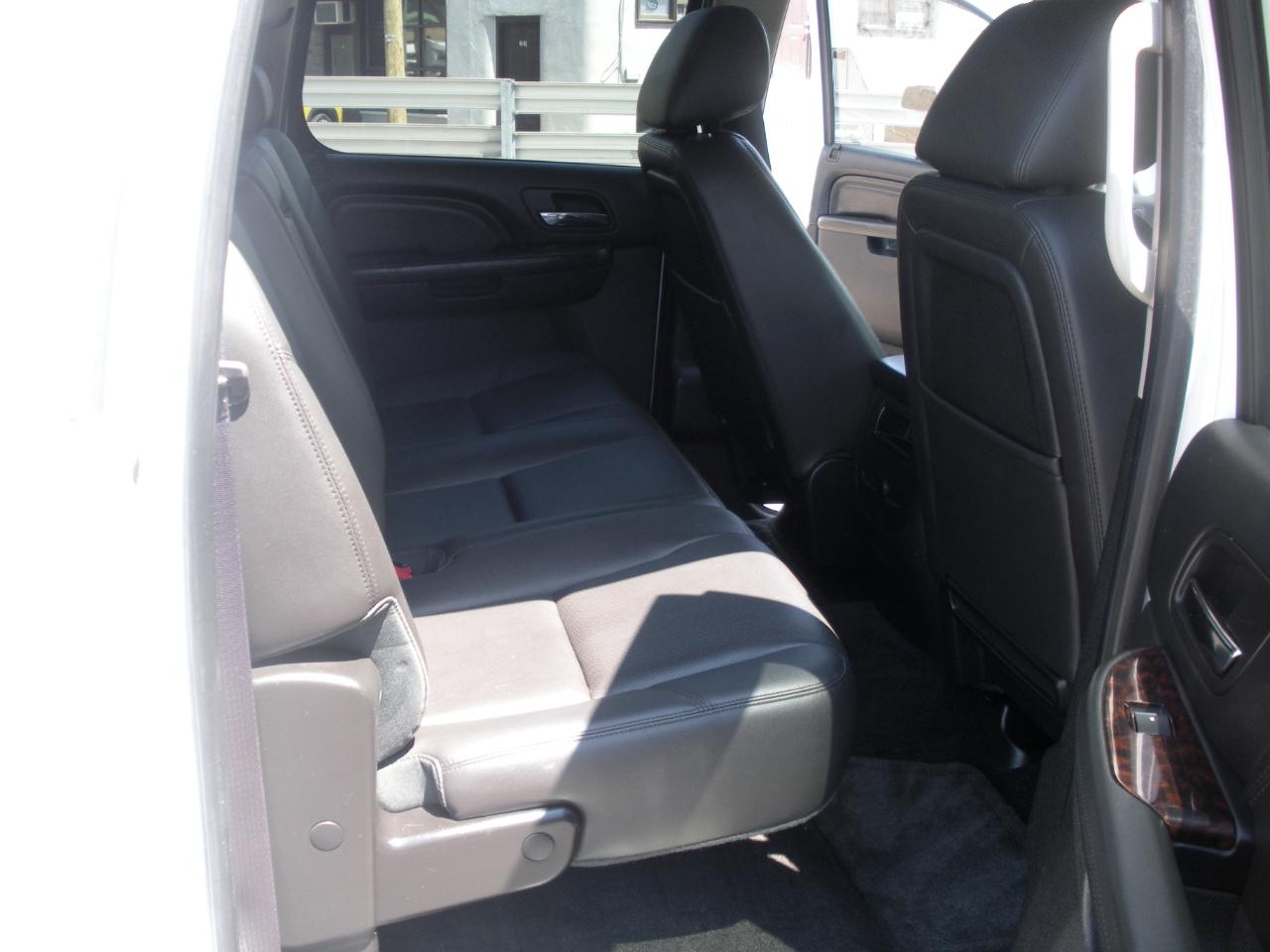 GMC Sierra 2500HD Denali Crew Cab 4WD 2014