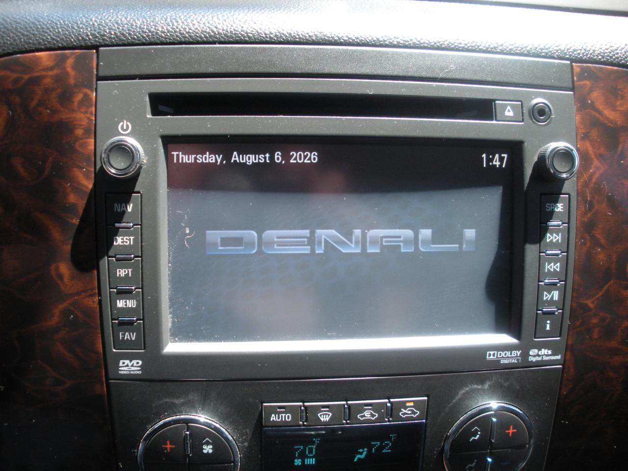 GMC Sierra 2500HD Denali Crew Cab 4WD 2014