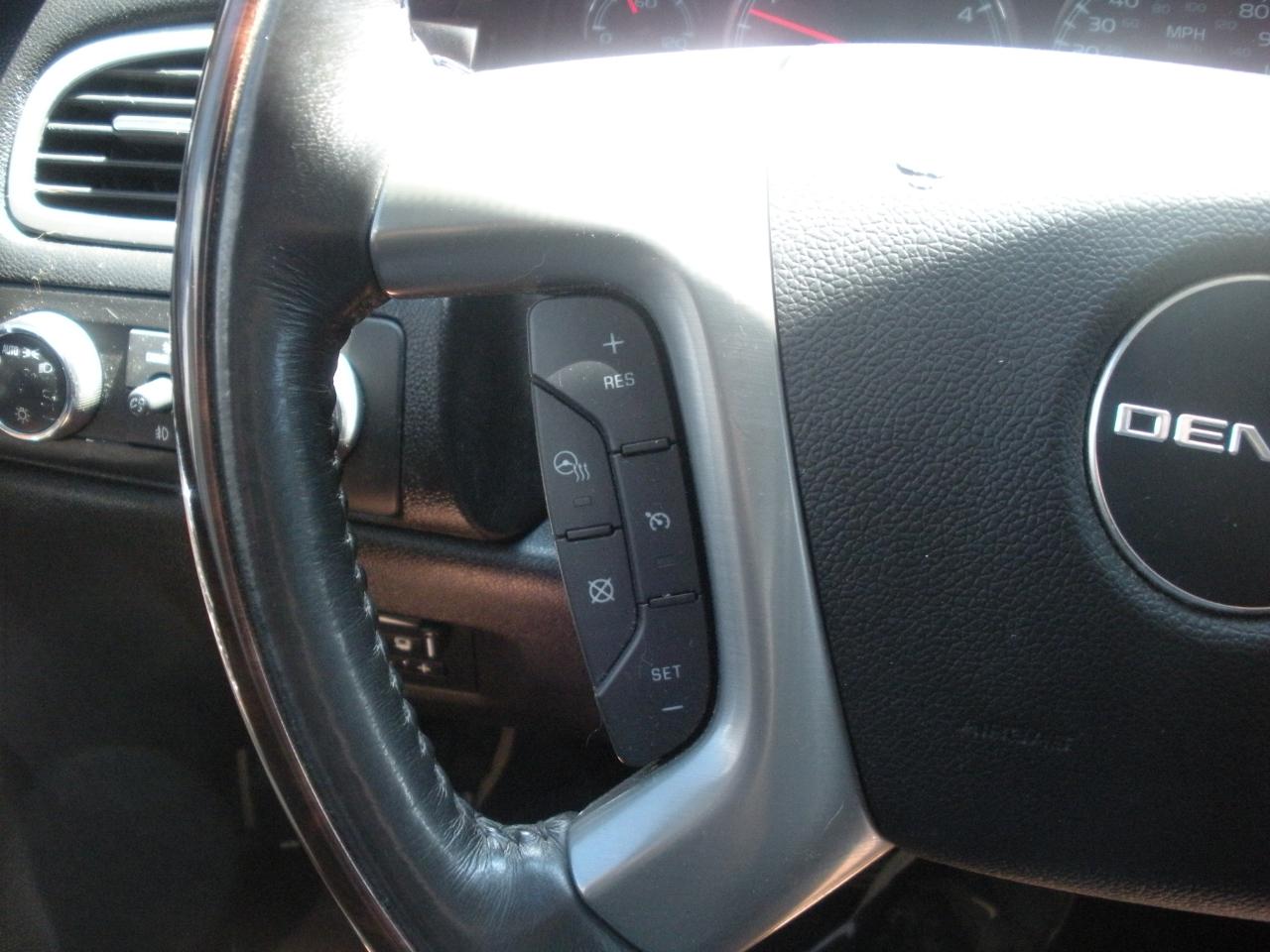 GMC Sierra 2500HD Denali Crew Cab 4WD 2014
