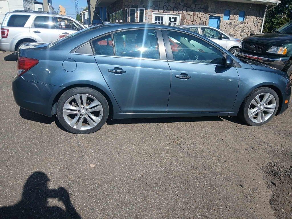 Chevrolet Cruze  2012