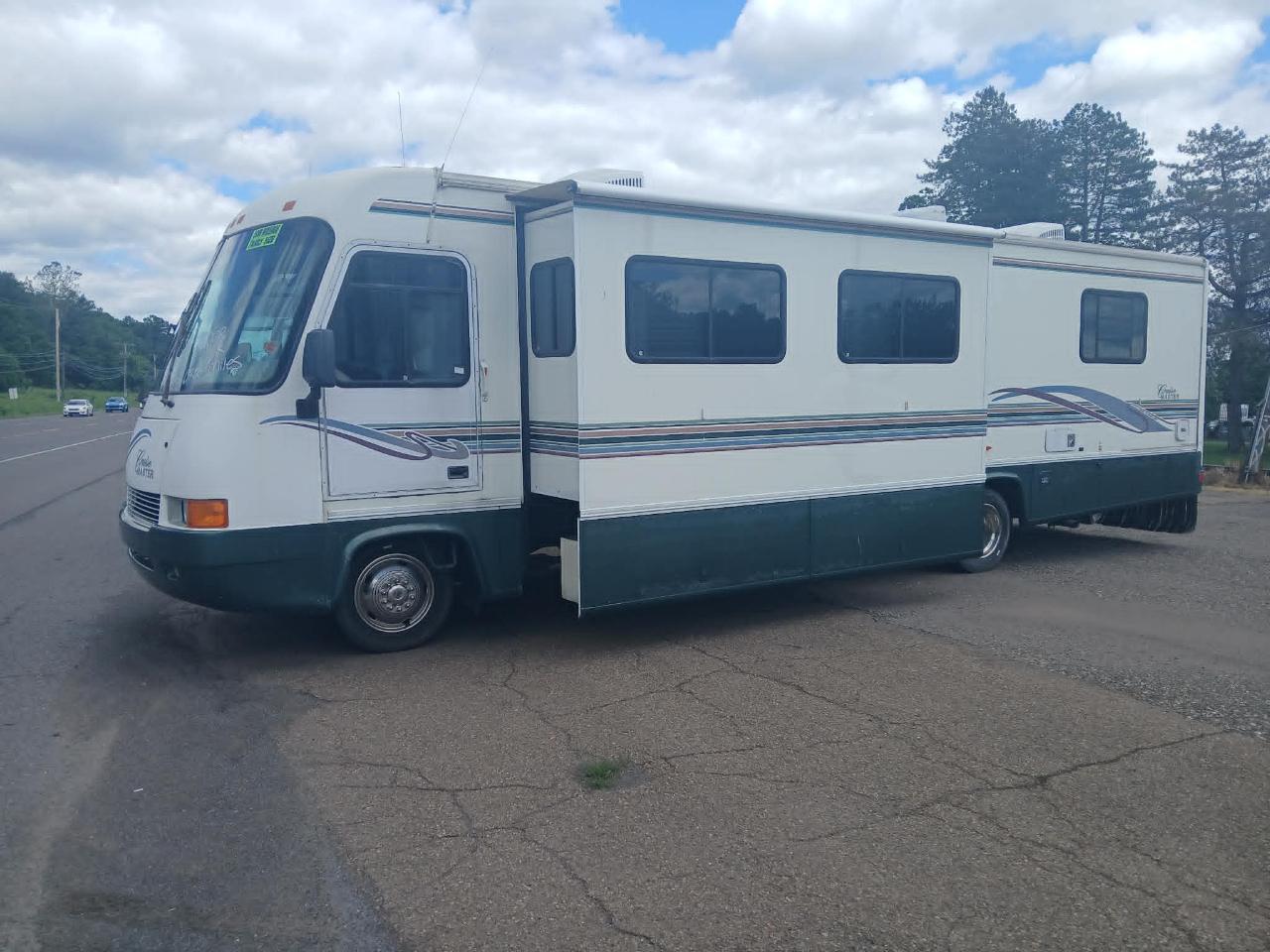 1997 Chevrolet P30 MOTOR HOME