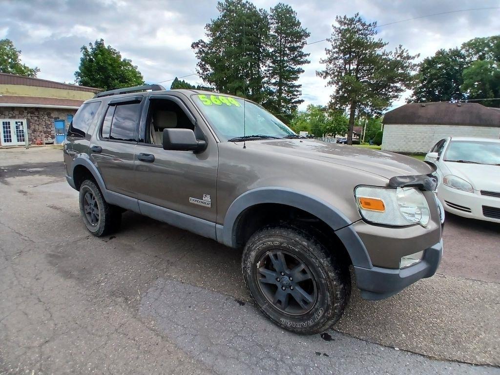 Ford Explorer  2006