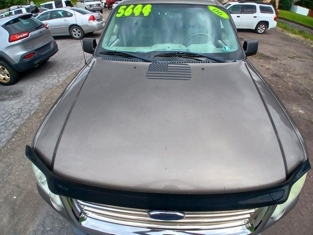 Ford Explorer  2006