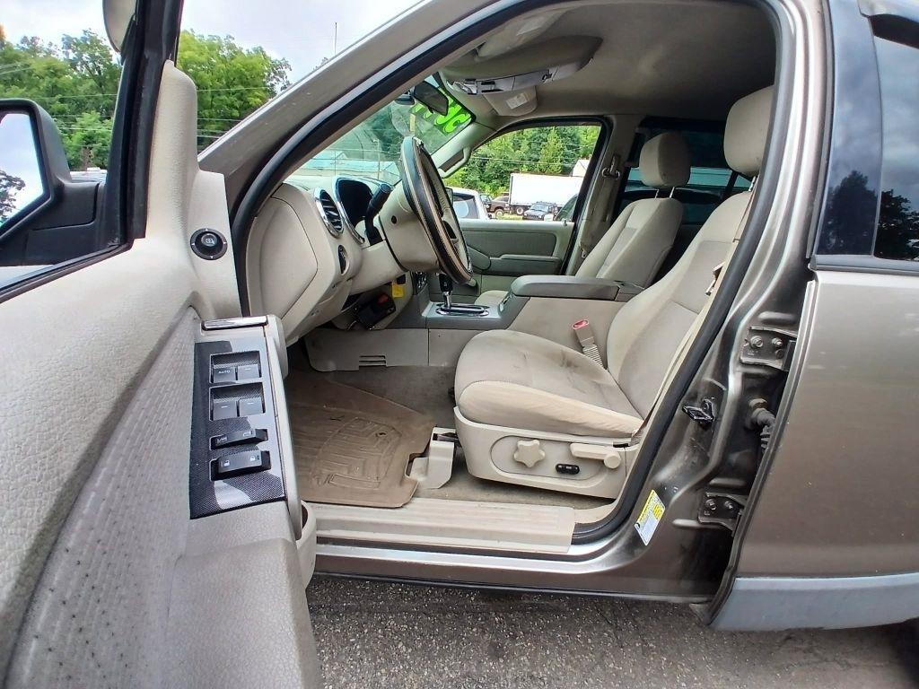 Ford Explorer  2006
