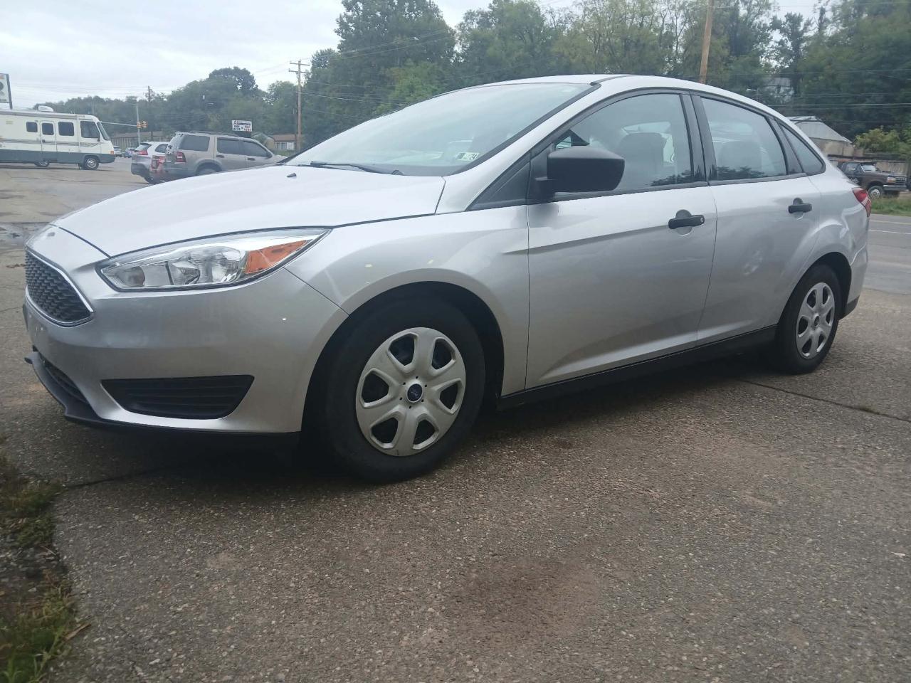 Ford Focus S 2017