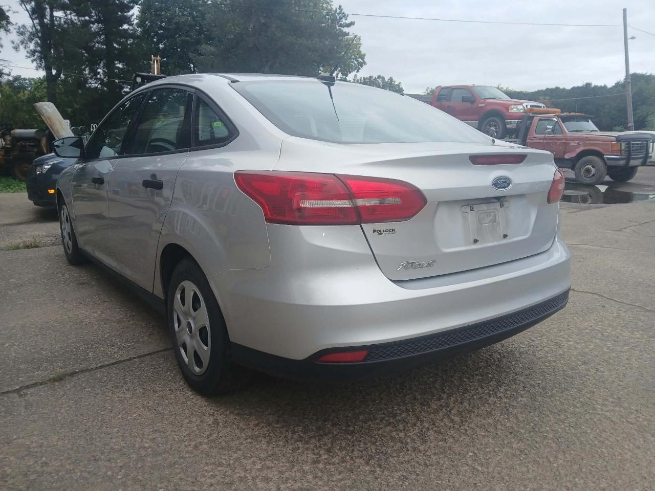 Ford Focus S 2017