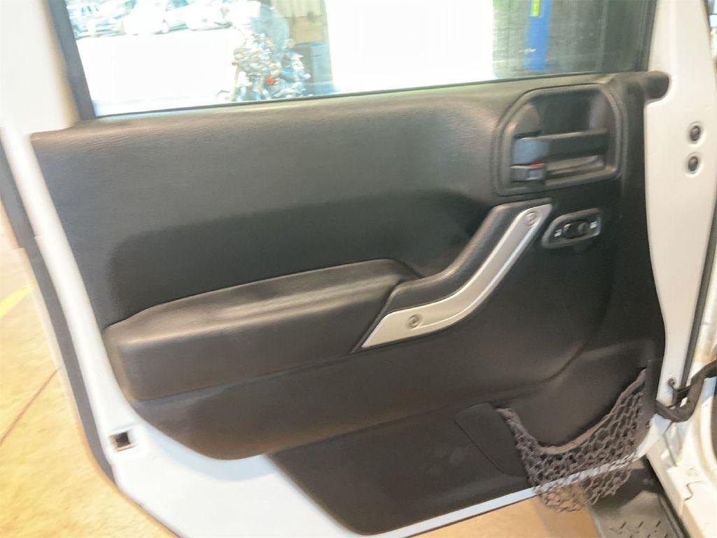 Jeep Wrangler  2013