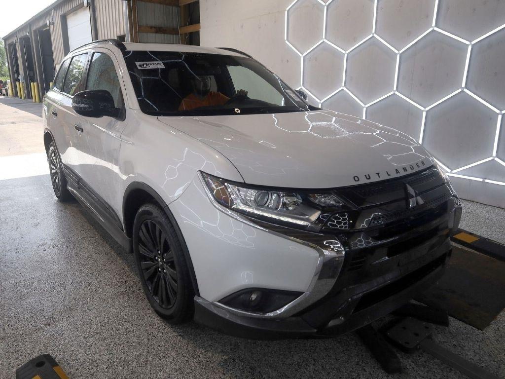 Mitsubishi Outlander SEL 2020