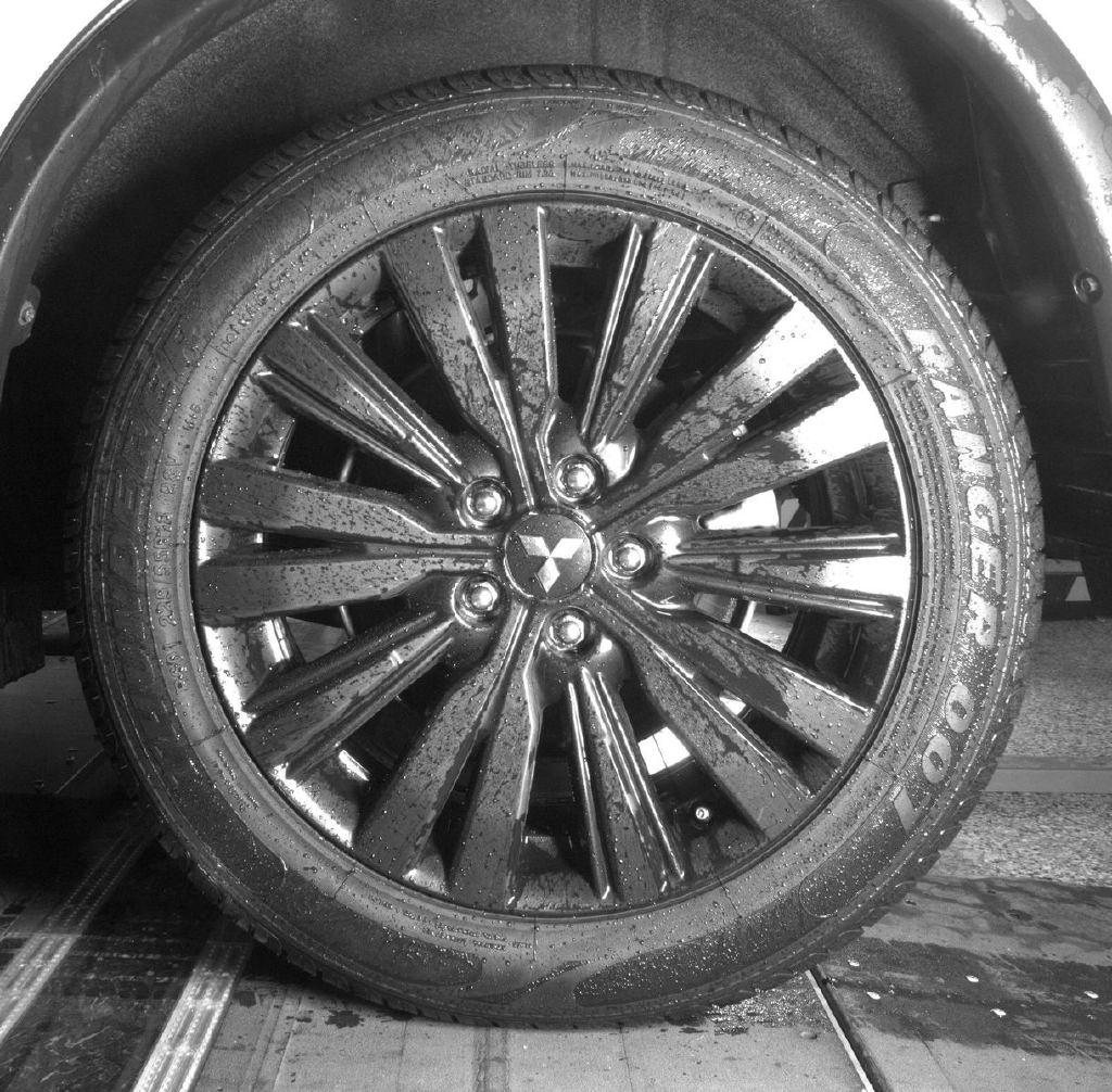 Mitsubishi Outlander SEL 2020