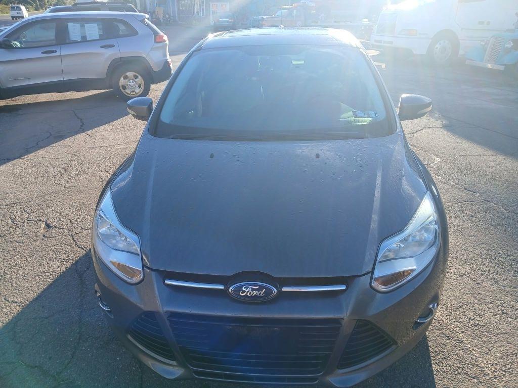 Ford Focus photo 3