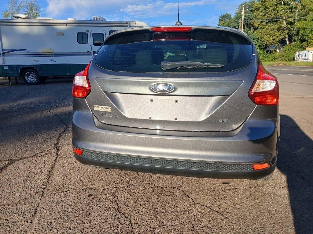 Ford Focus photo 6