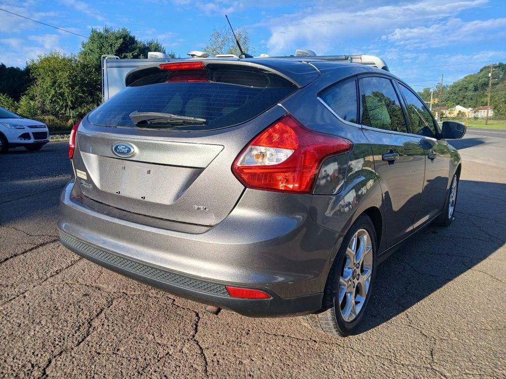 Ford Focus photo 7