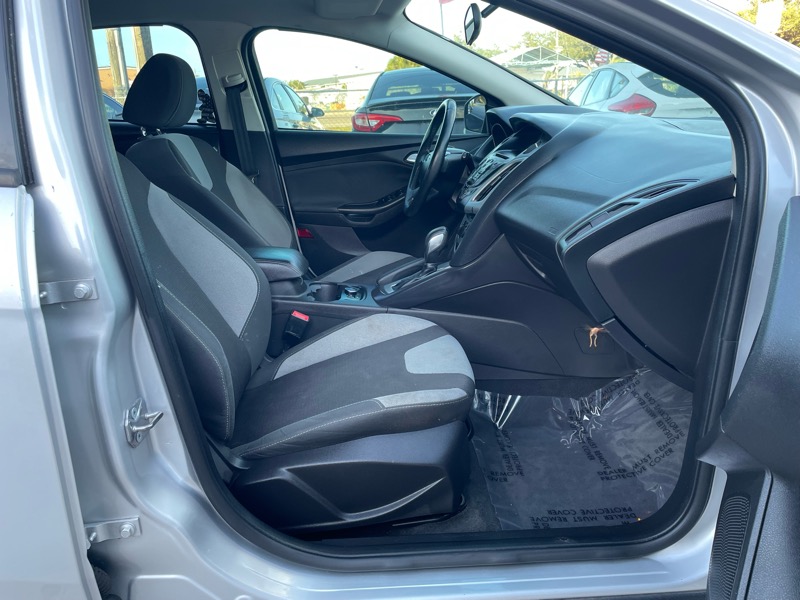 Ford Focus SE Hatch 2014 Ford Focus SE Hatch 2014