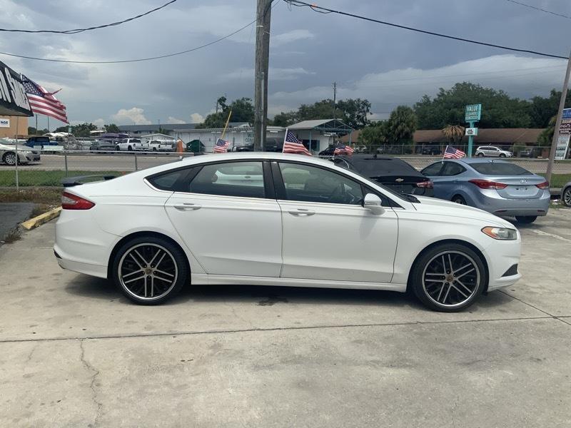 Ford Fusion SE 2014