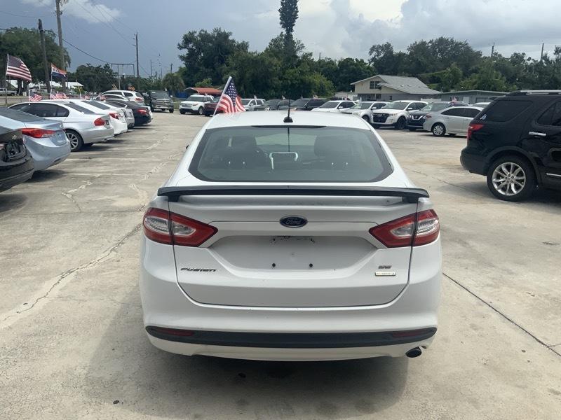 Ford Fusion SE 2014