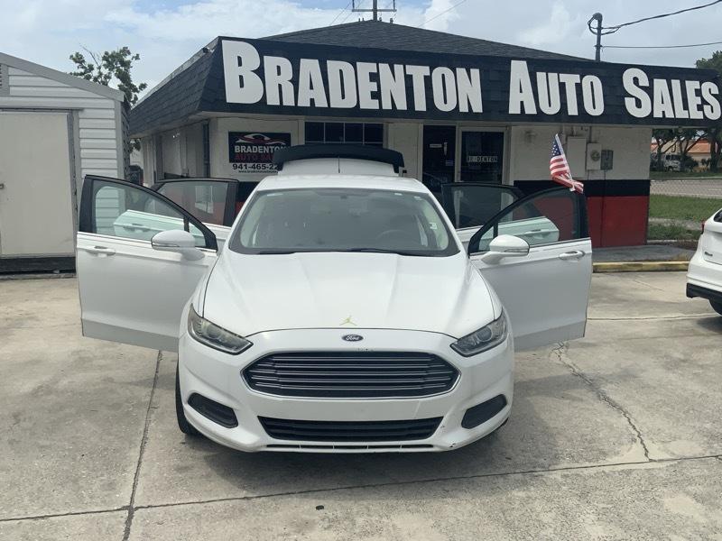 Ford Fusion SE 2014