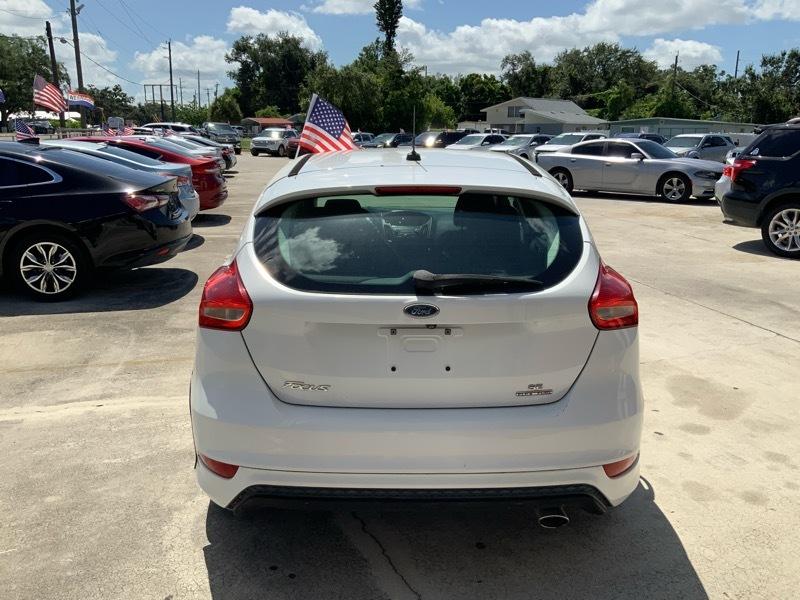 Ford Focus SE Hatch 2016