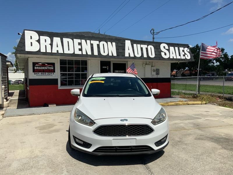 Ford Focus SE Hatch 2016