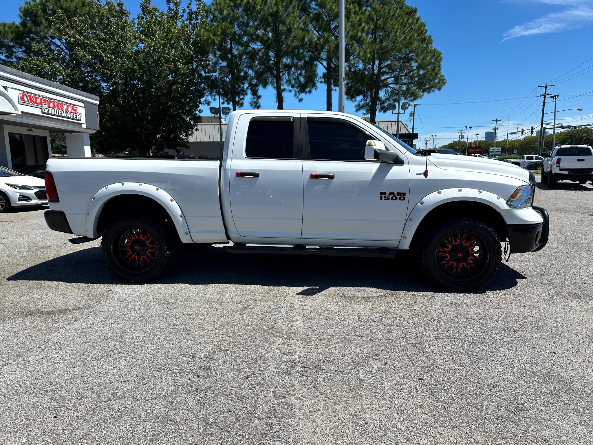 2015 Ram 1500 SLT photo 7