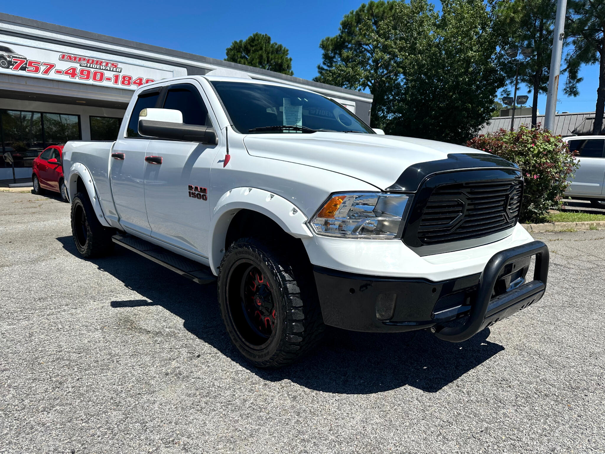 2015 Ram 1500 SLT photo 10