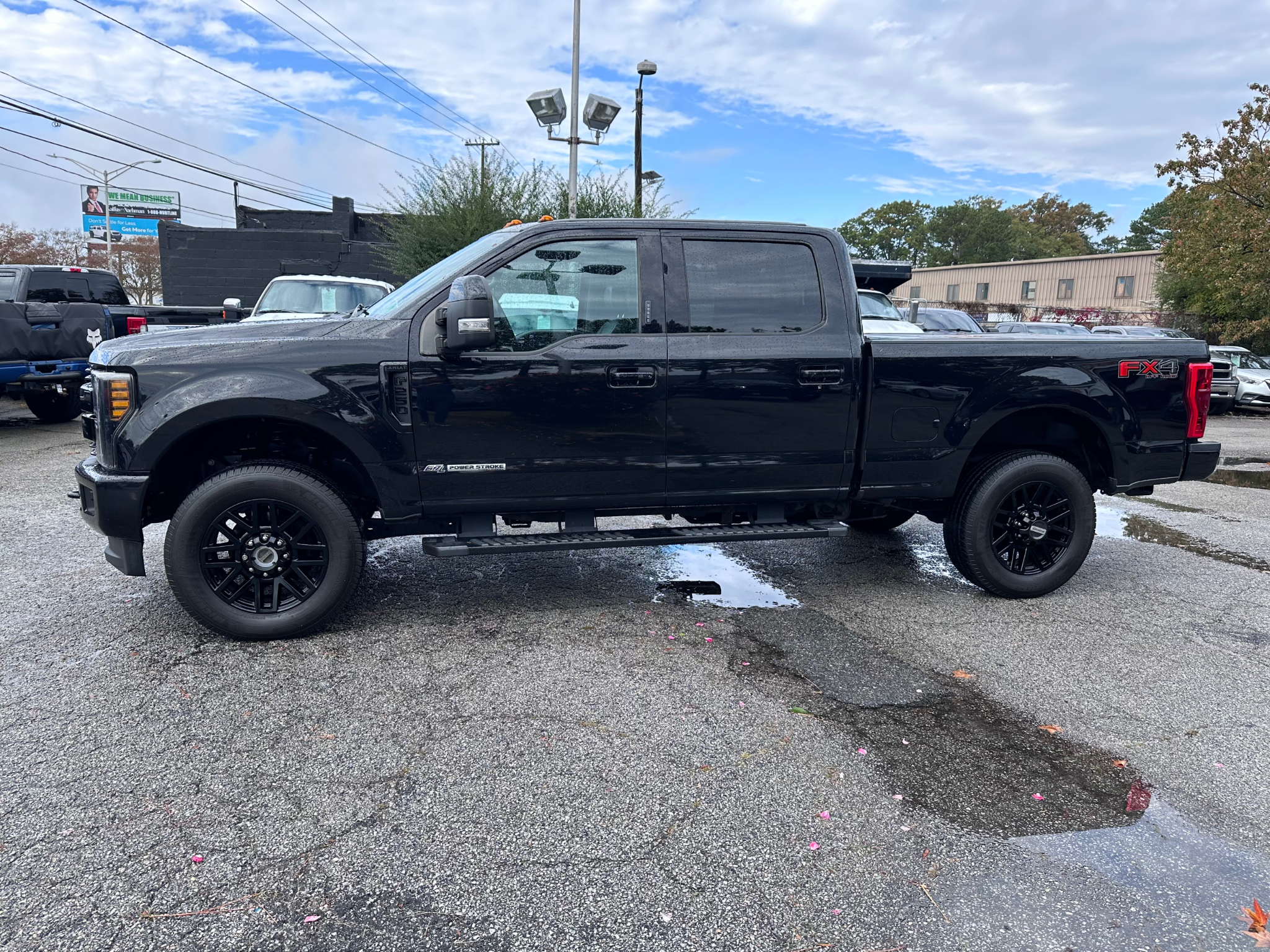 Ford Super Duty F-250 SRW Lariat 4WD Crew Cab 6.75' Box 2019 Ford Super Duty F-250 SRW Lariat 4WD Crew Cab 6.75' Box 2019