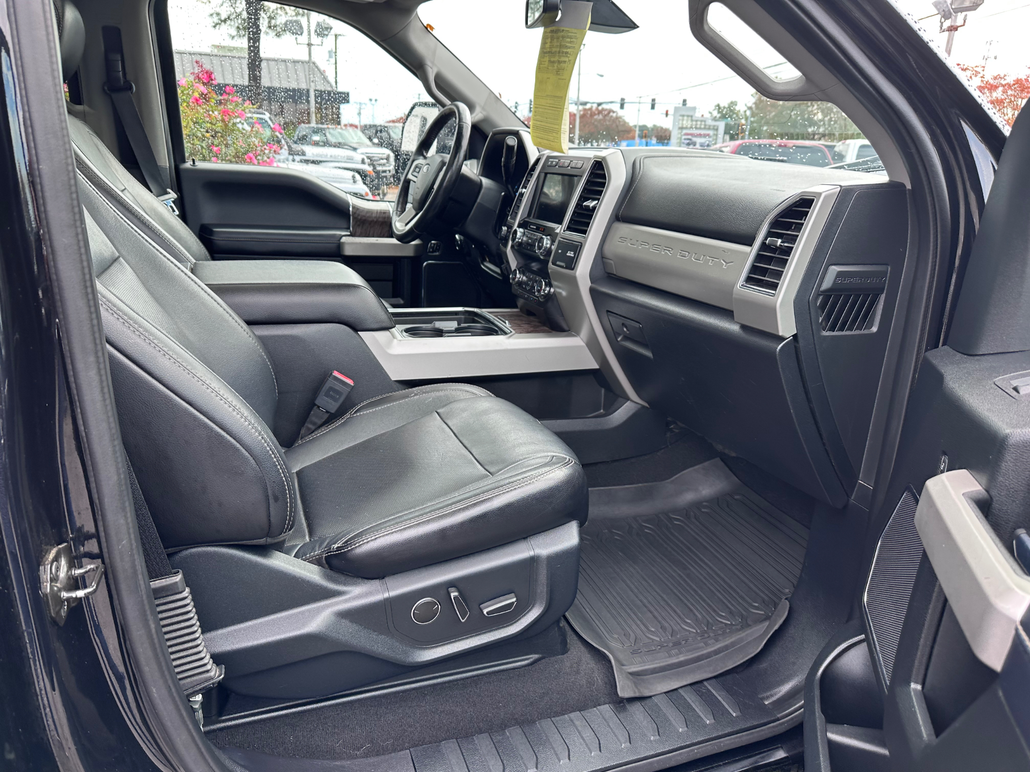 Ford Super Duty F-250 SRW Lariat 4WD Crew Cab 6.75' Box 2019 Ford Super Duty F-250 SRW Lariat 4WD Crew Cab 6.75' Box 2019