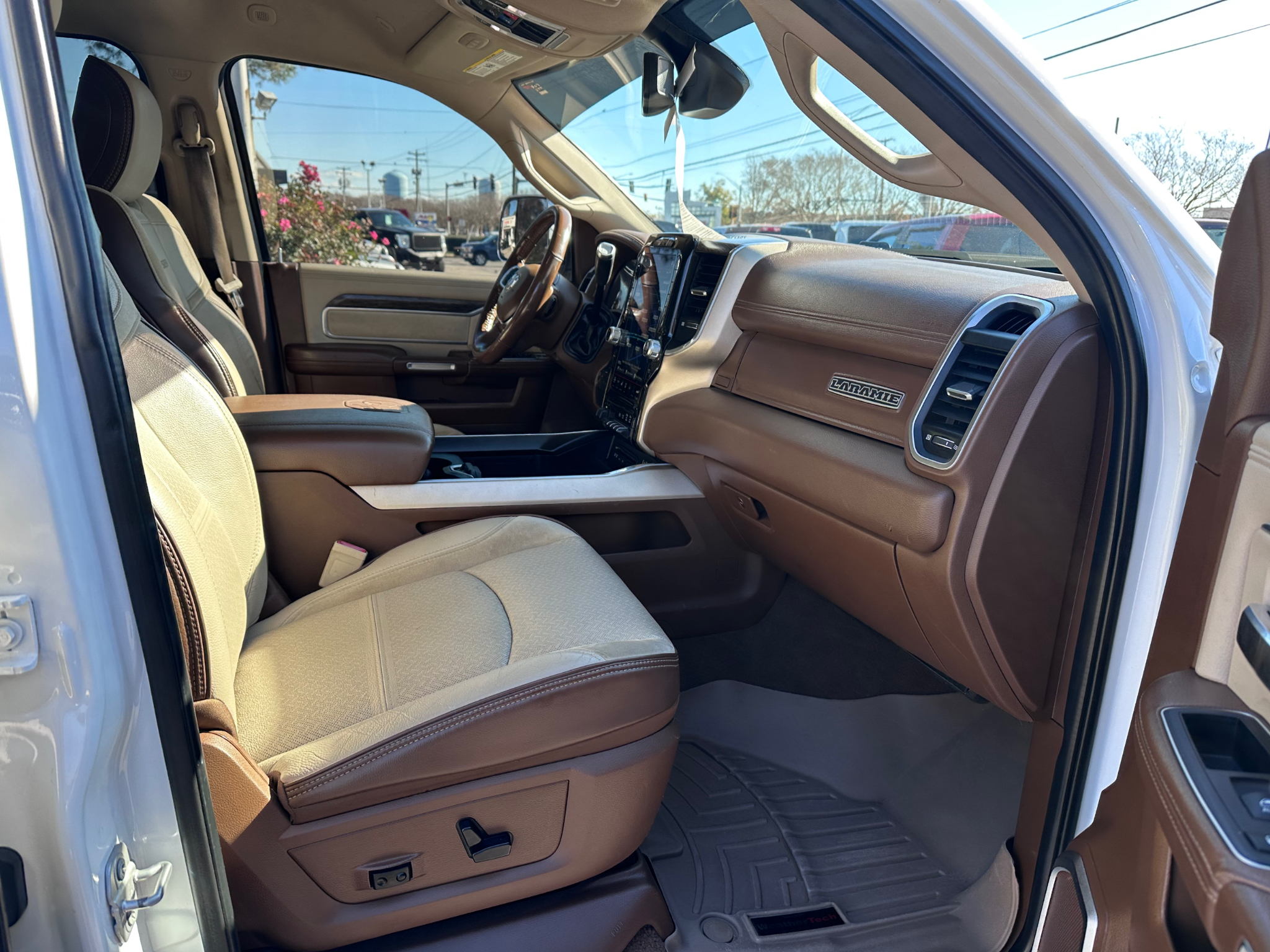 RAM 2500 Laramie 4x4 Crew Cab 8' Box 2019