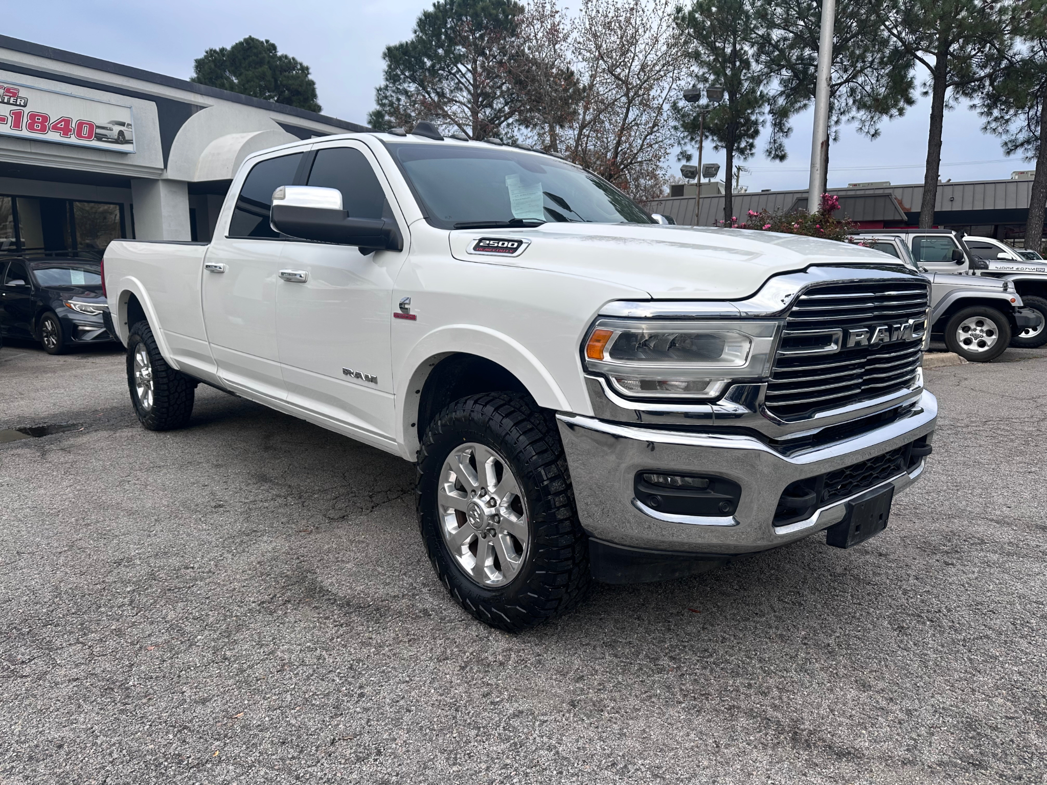 RAM 2500 Laramie 4x4 Crew Cab 8' Box 2019