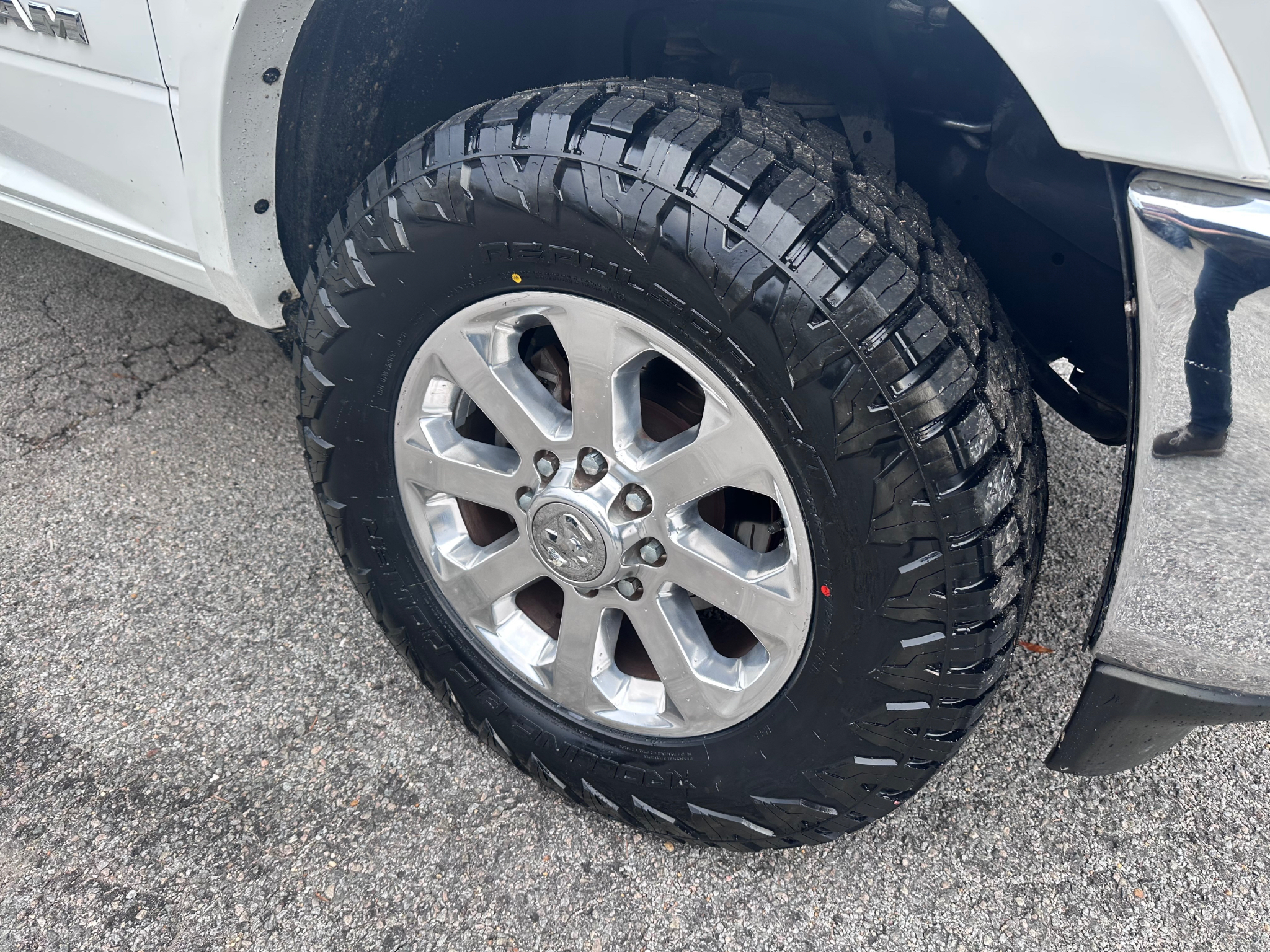 RAM 2500 Laramie 4x4 Crew Cab 8' Box 2019