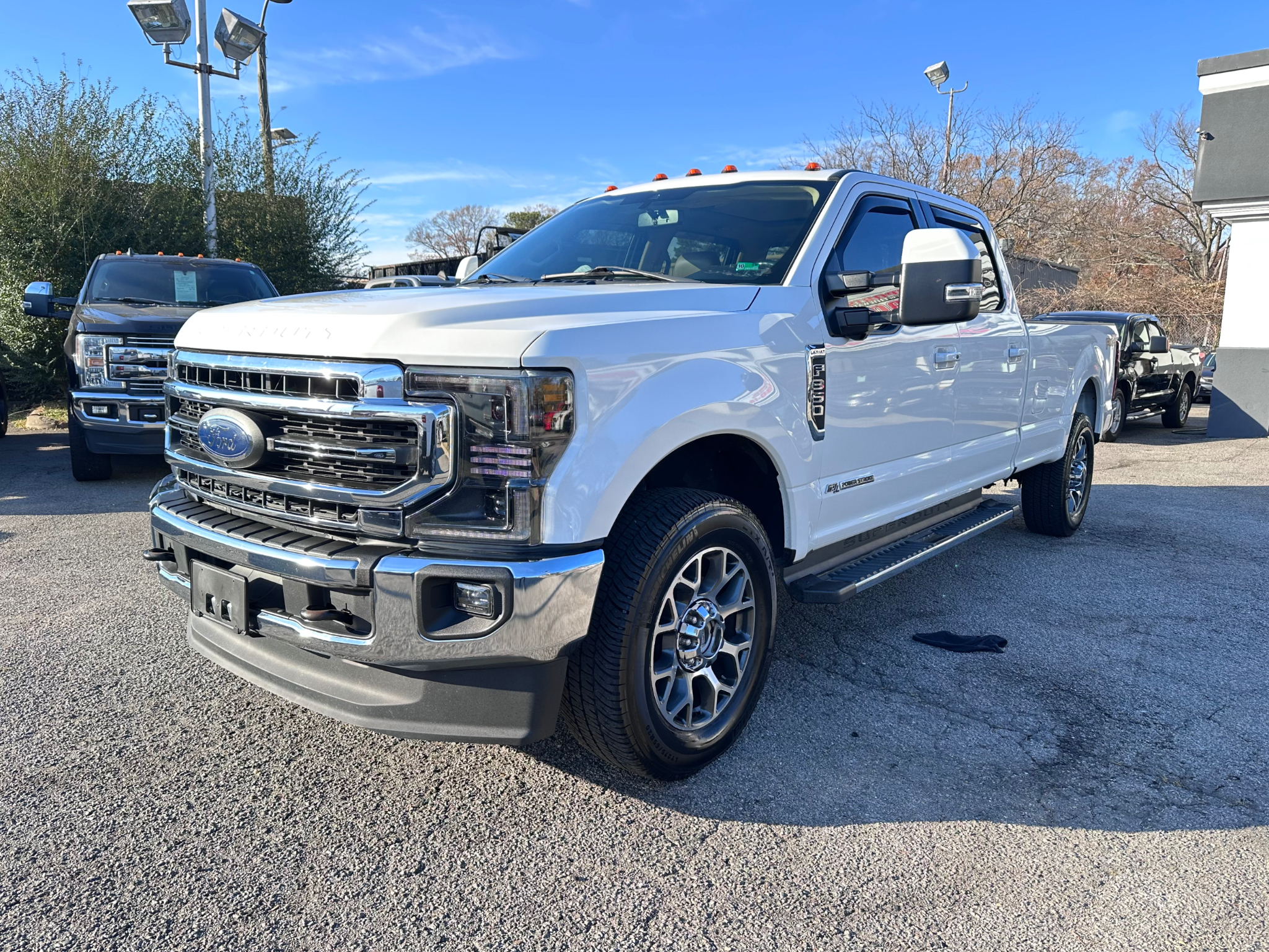 Ford Super Duty F-350 SRW Lariat 4WD Crew Cab 8' Box 2020