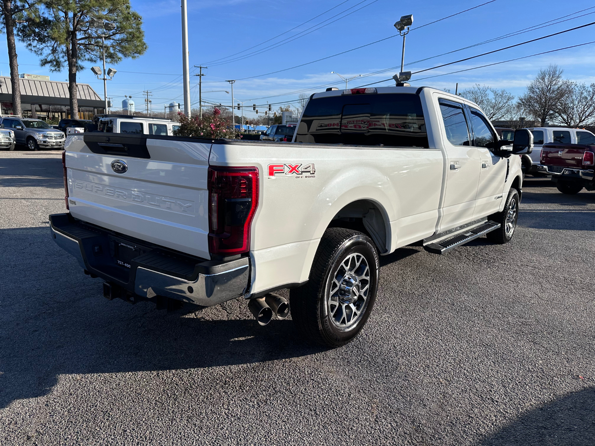 Ford Super Duty F-350 SRW Lariat 4WD Crew Cab 8' Box 2020