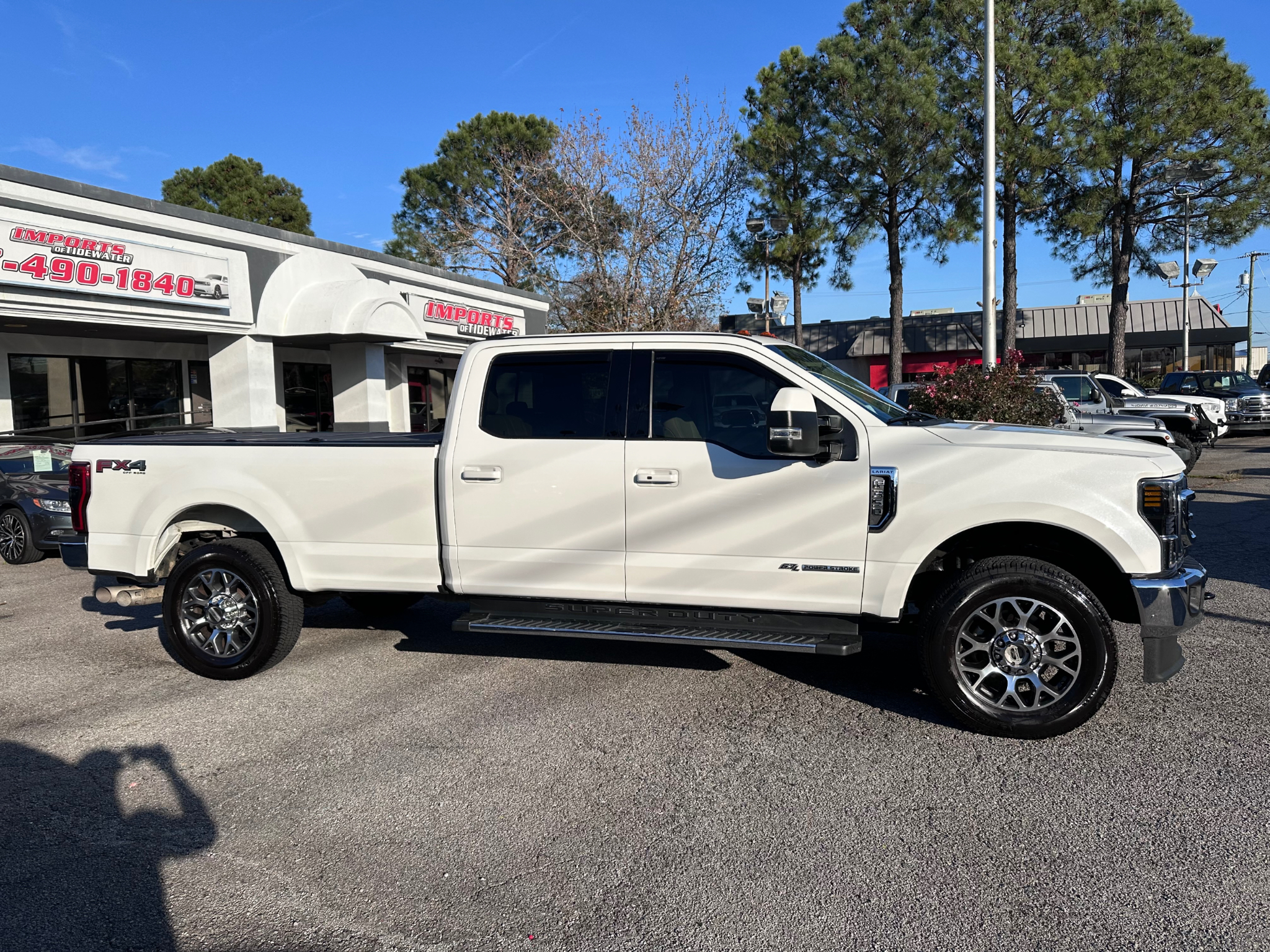 Ford Super Duty F-350 SRW Lariat 4WD Crew Cab 8' Box 2020