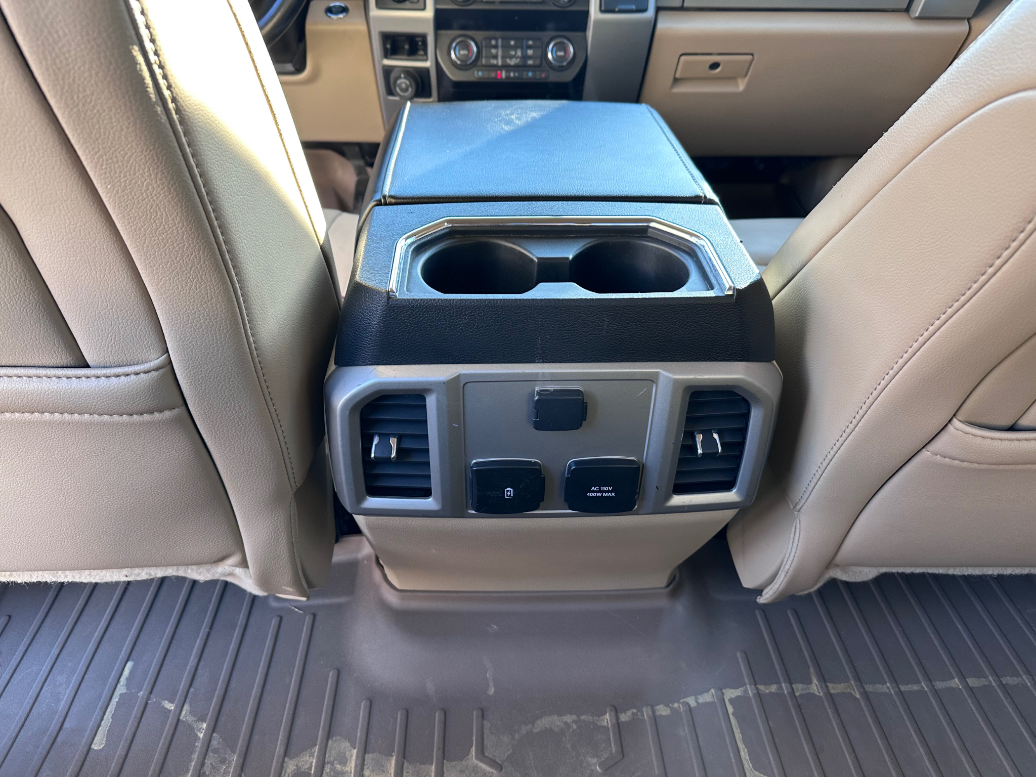 Ford Super Duty F-350 SRW Lariat 4WD Crew Cab 8' Box 2020