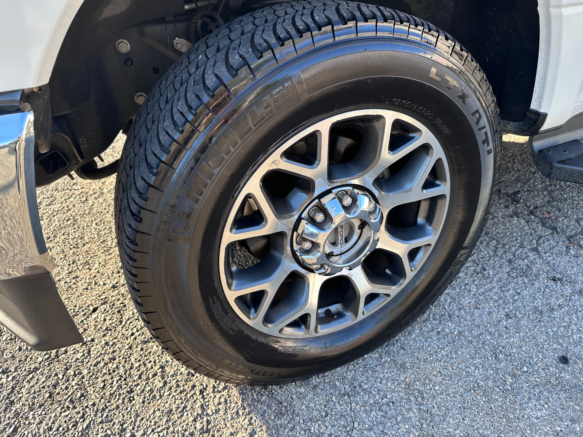 Ford Super Duty F-350 SRW Lariat 4WD Crew Cab 8' Box 2020