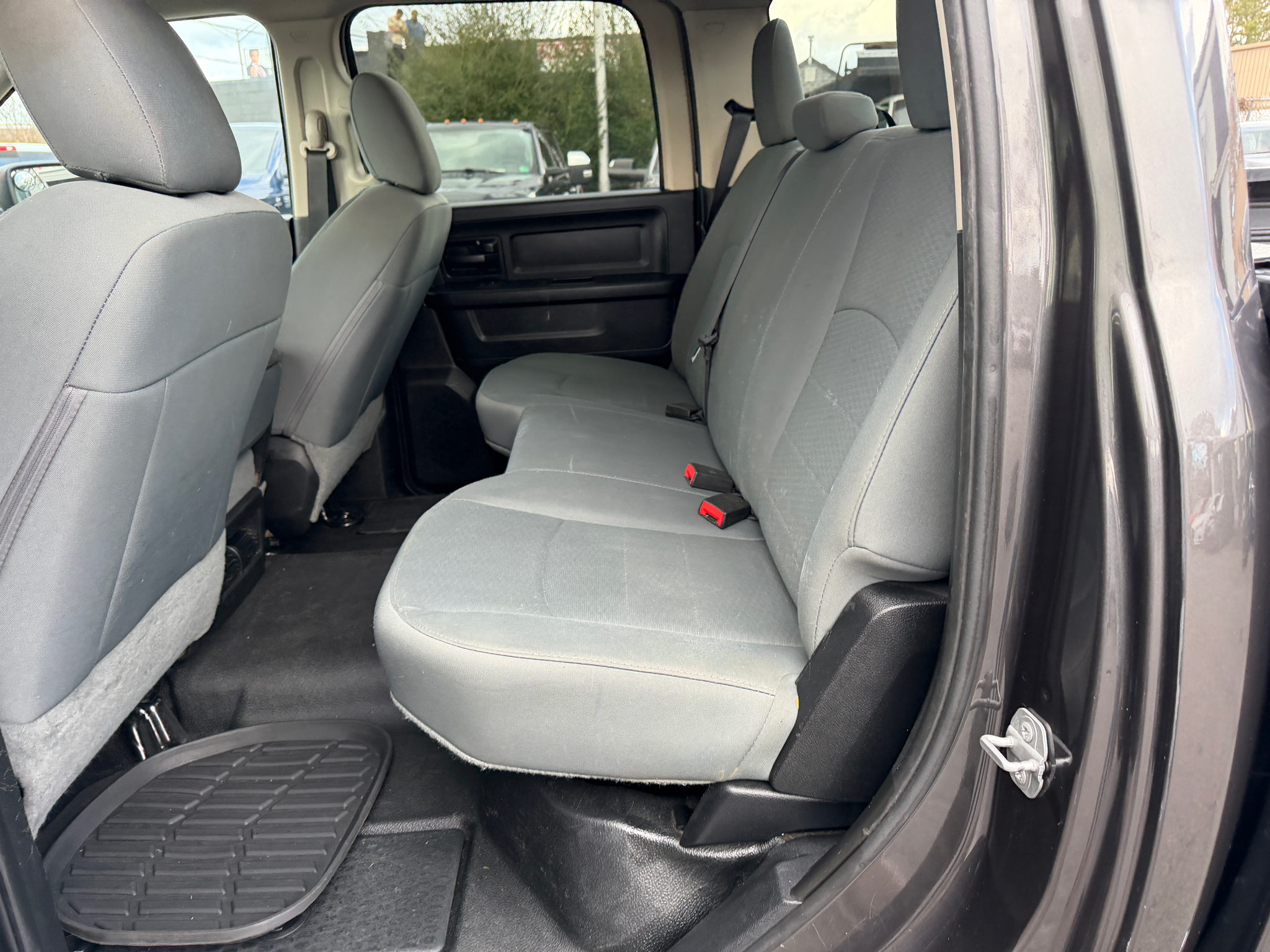 RAM 2500 4WD Crew Cab 149" Tradesman 2016