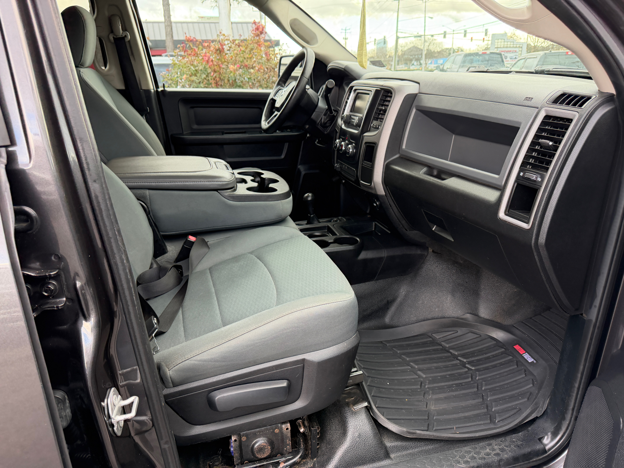 RAM 2500 4WD Crew Cab 149" Tradesman 2016