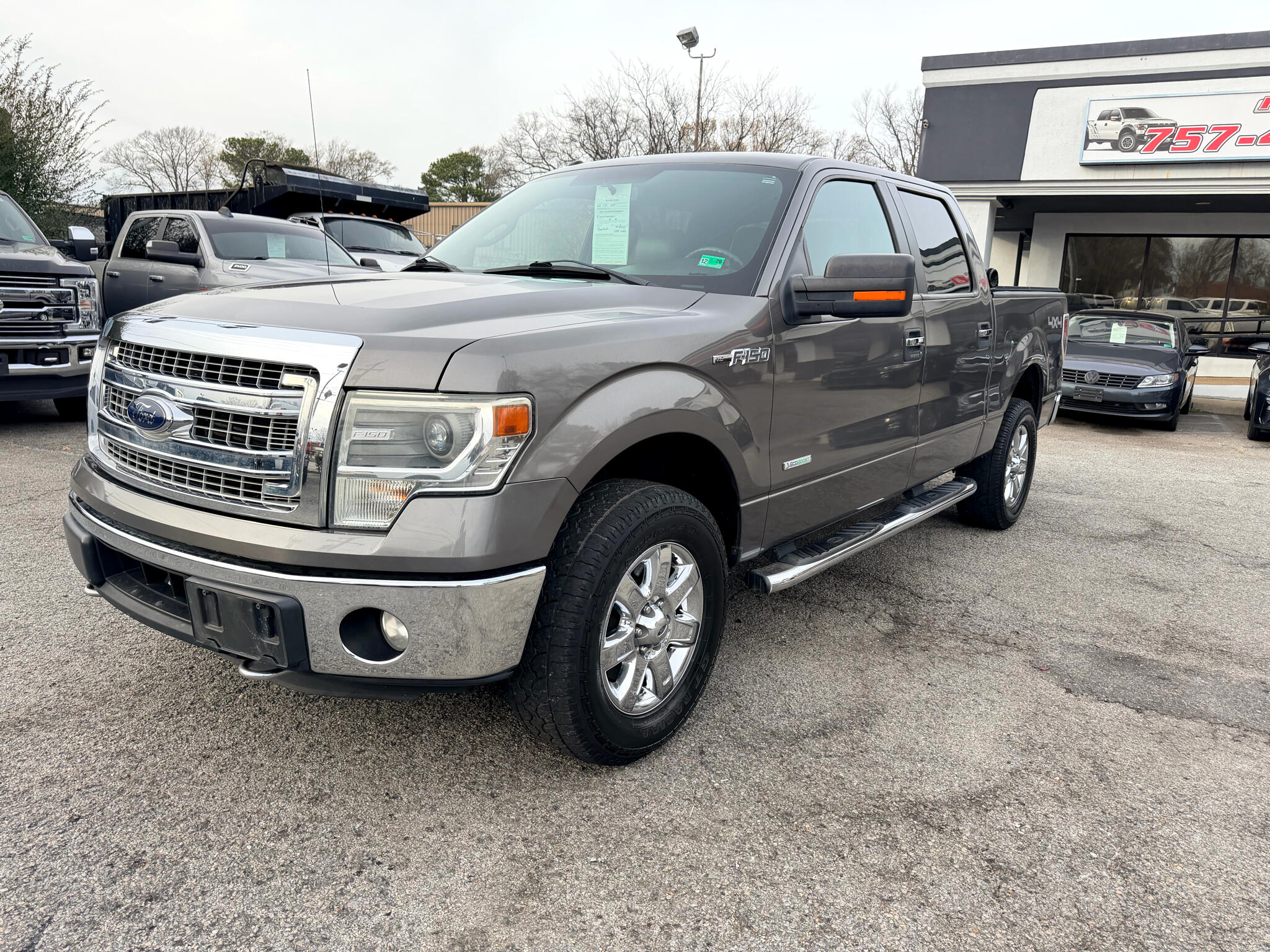 2014 Ford F-150 4WD SuperCrew 145" XLT