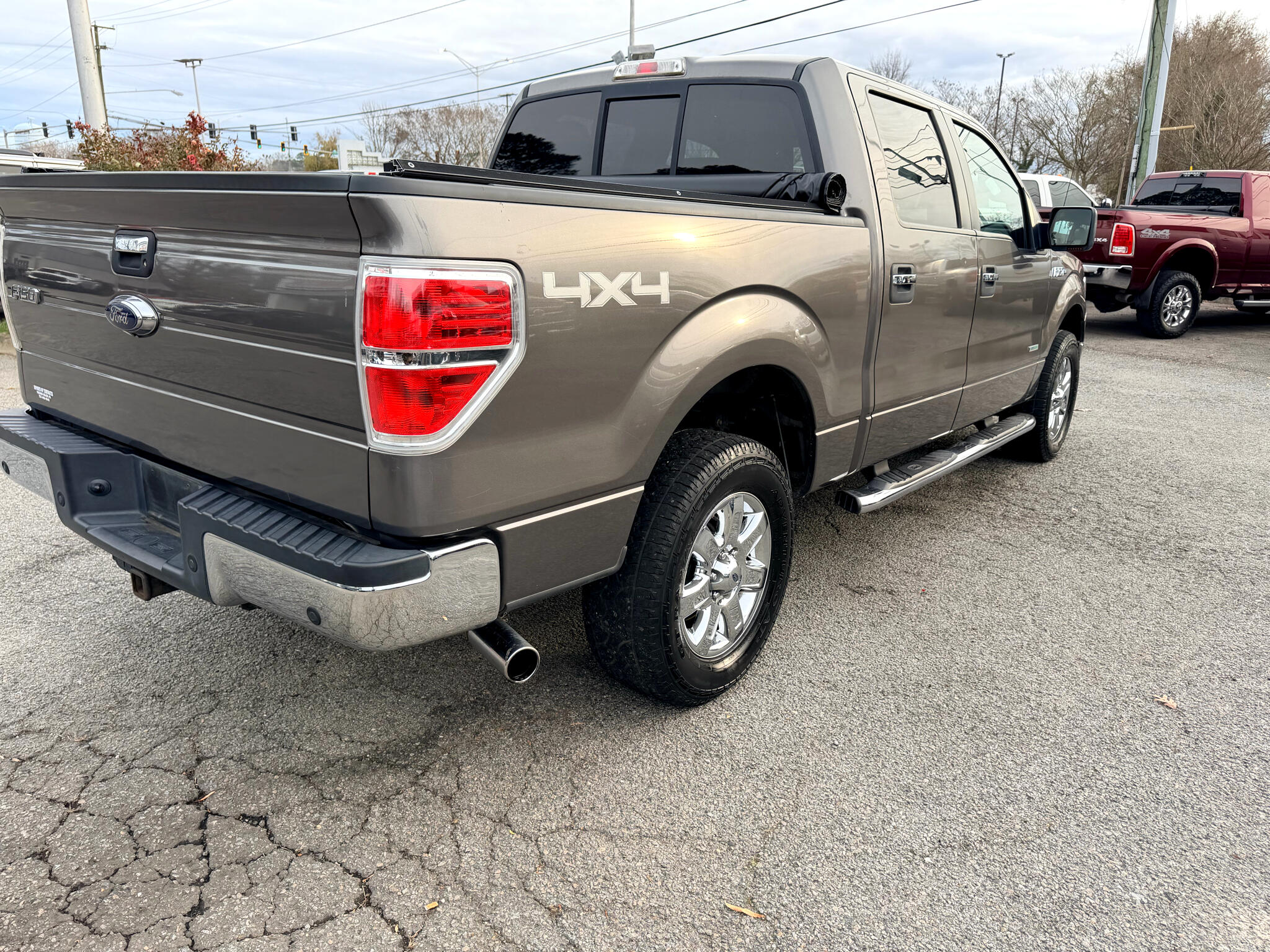 Ford F-150 4WD SuperCrew 145" XLT 2014