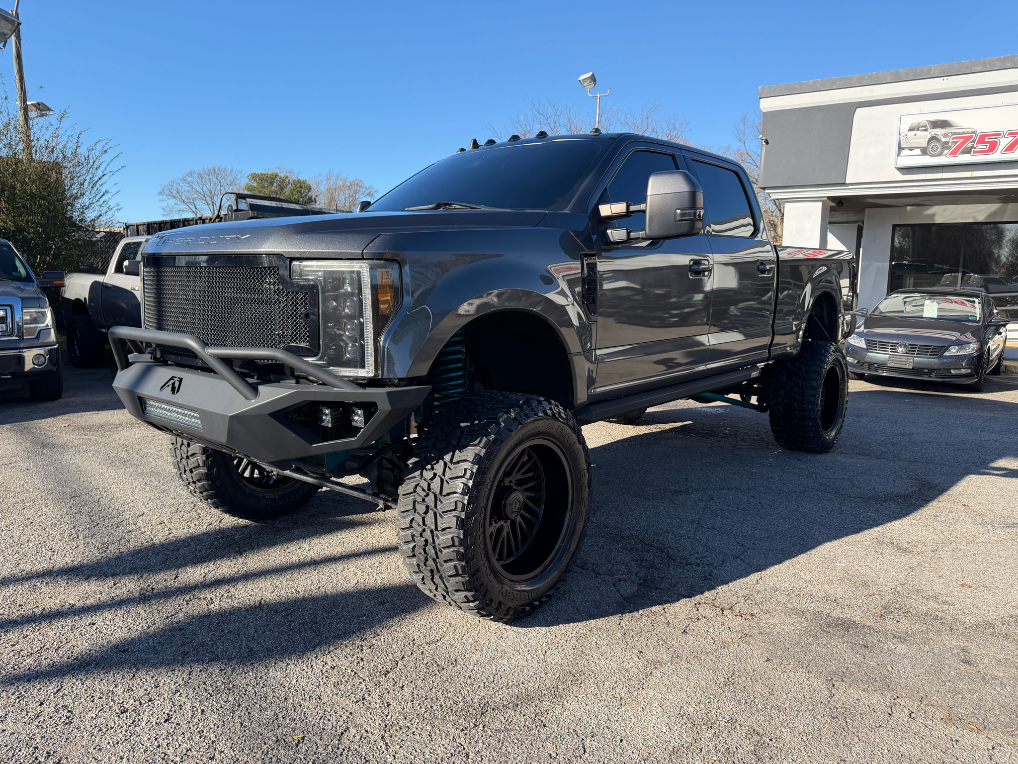 Ford Super Duty F-250 SRW Lariat 4WD Crew Cab 6.75' Box 2019