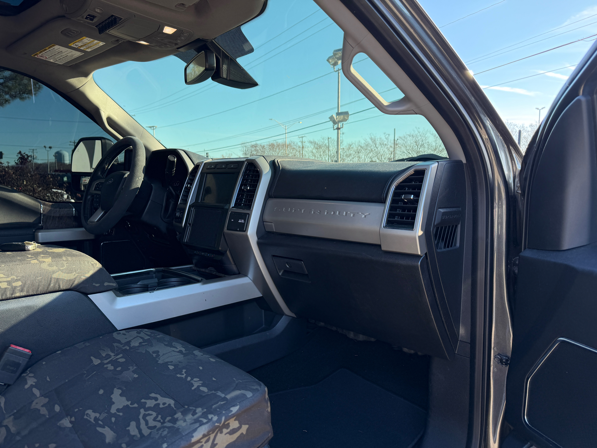 Ford Super Duty F-250 SRW Lariat 4WD Crew Cab 6.75' Box 2019