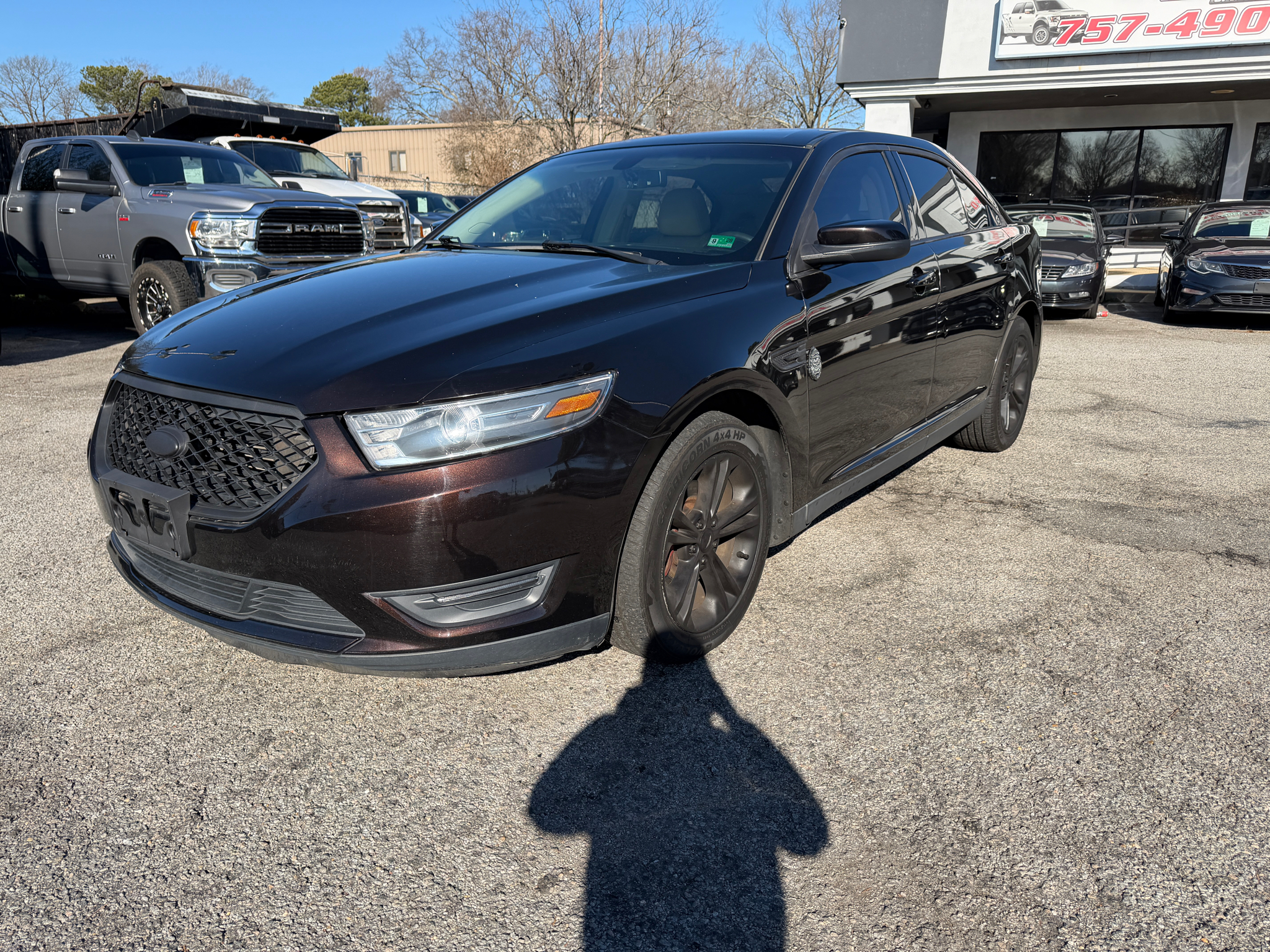 Ford Taurus 4dr Sdn SEL FWD 2014