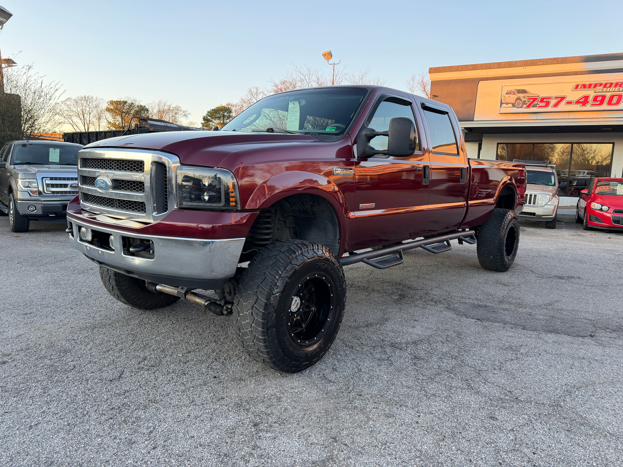 2005 Ford Super Duty F-350 SRW Crew Cab 172" Lariat 4WD