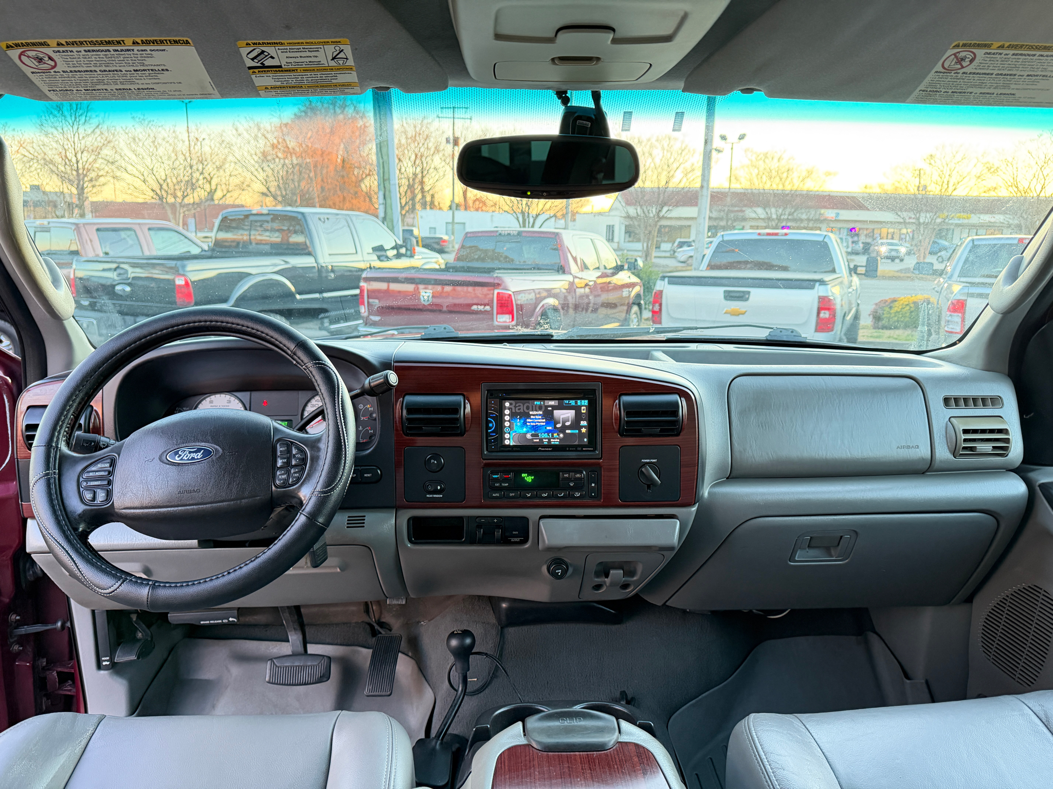 Ford Super Duty F-350 SRW Crew Cab 172" Lariat 4WD 2005