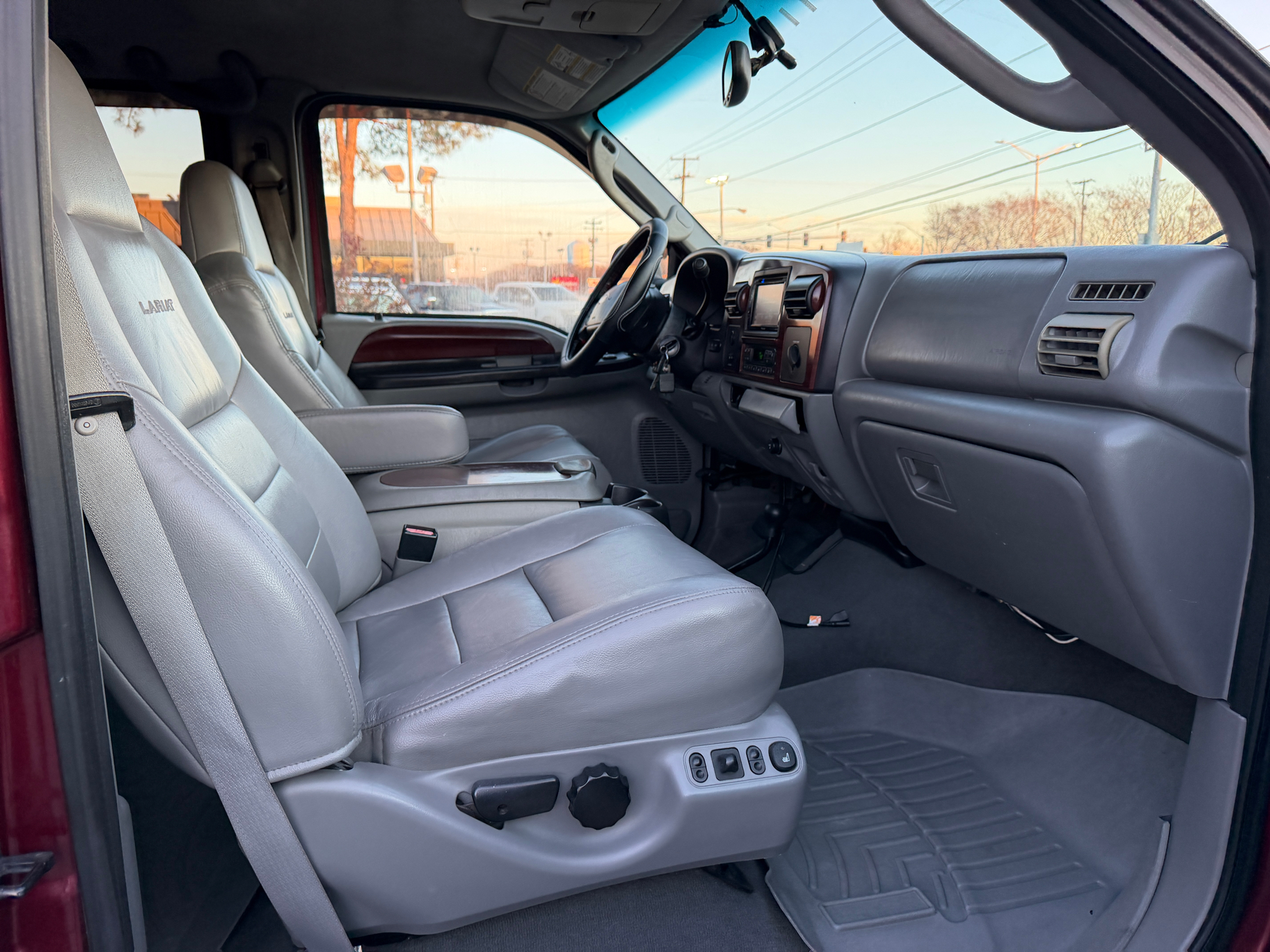 Ford Super Duty F-350 SRW Crew Cab 172" Lariat 4WD 2005