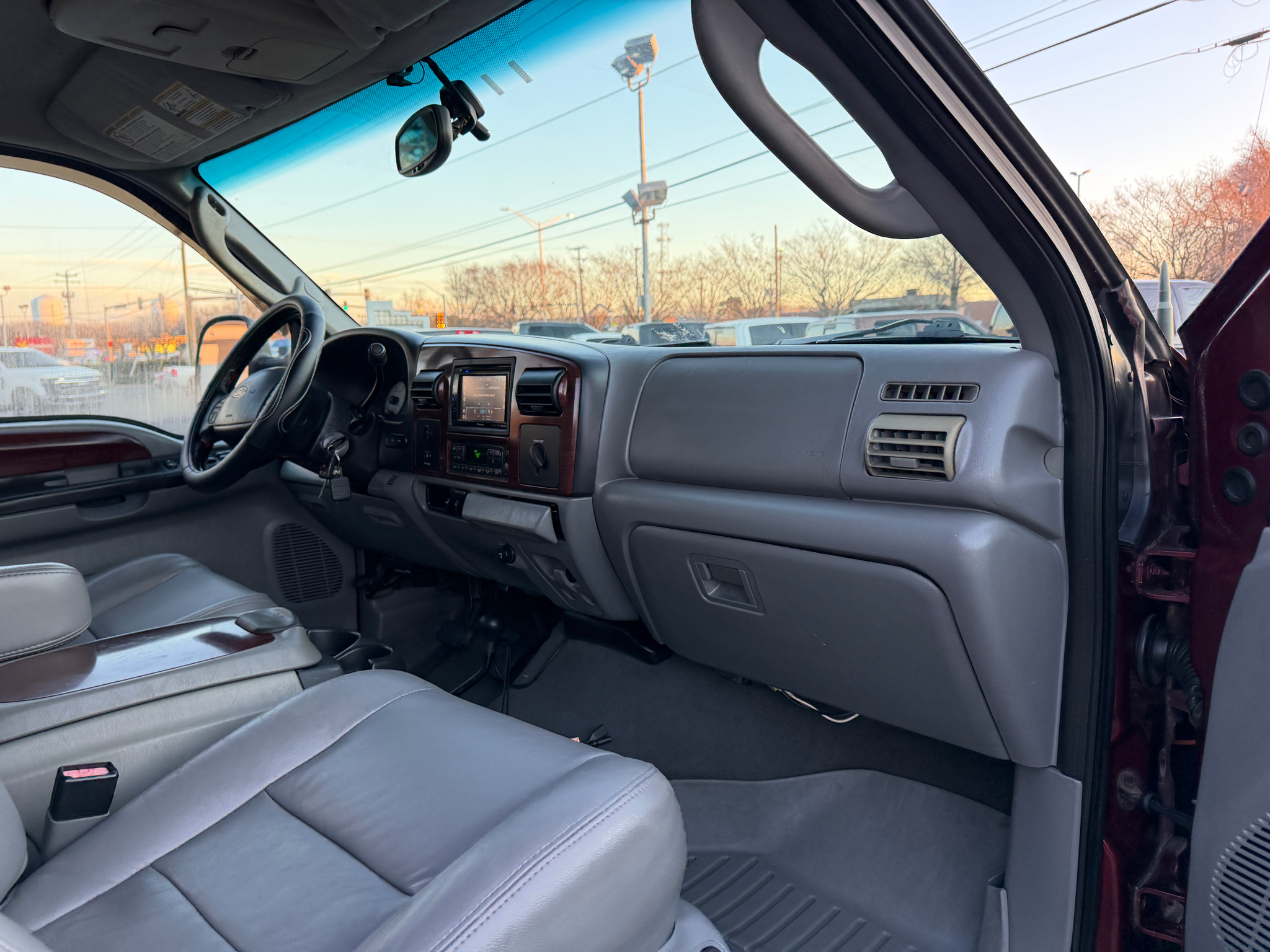 Ford Super Duty F-350 SRW Crew Cab 172" Lariat 4WD 2005