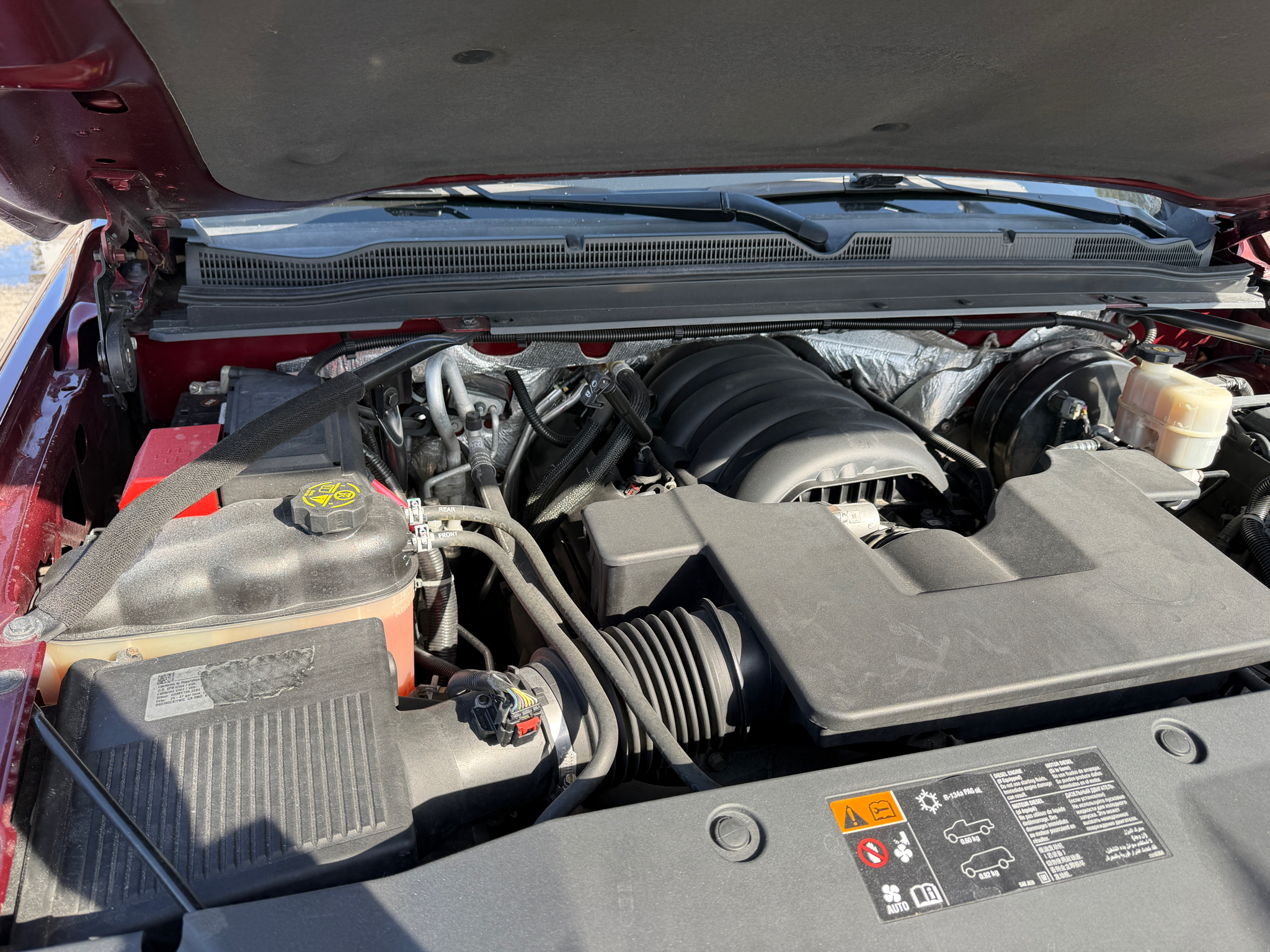 Chevrolet Suburban 4WD 4dr 1500 LT 2016