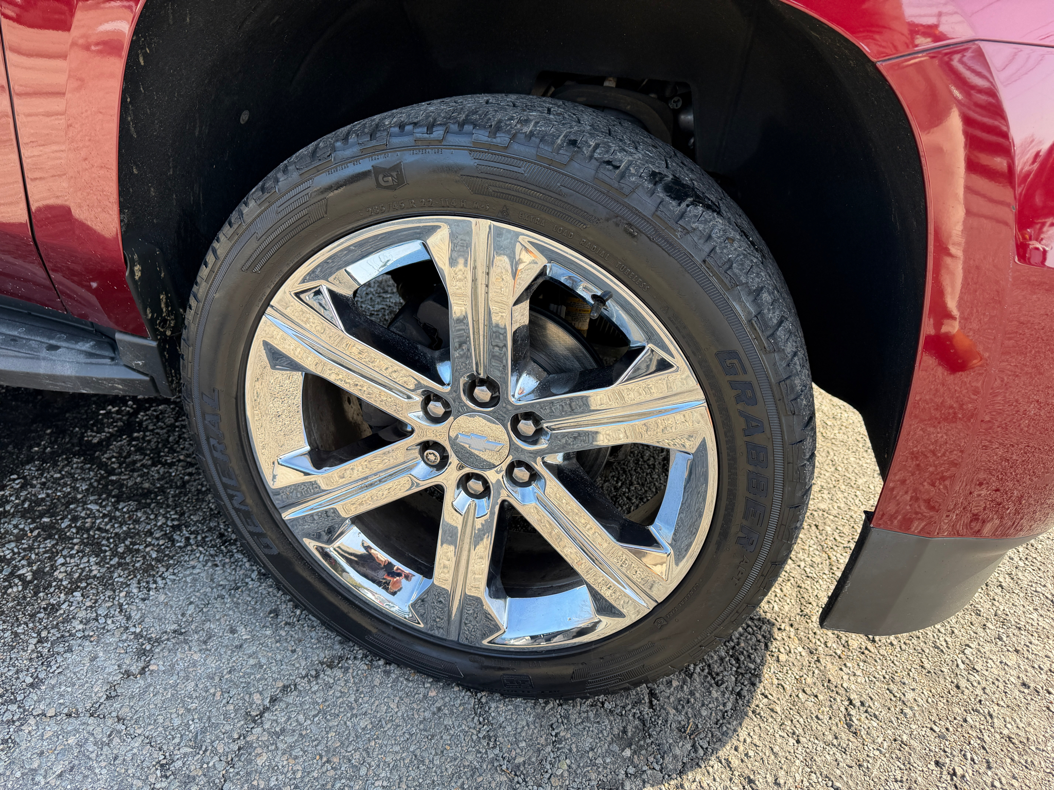 Chevrolet Suburban 4WD 4dr 1500 LT 2016