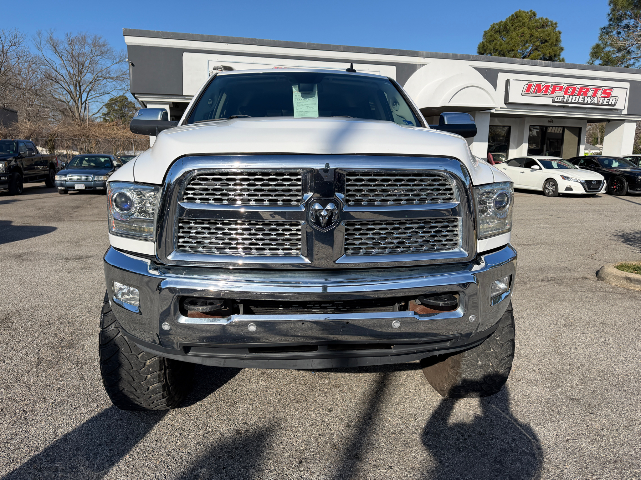 RAM 2500 Laramie 4x4 Mega Cab 6'4" Box 2017
